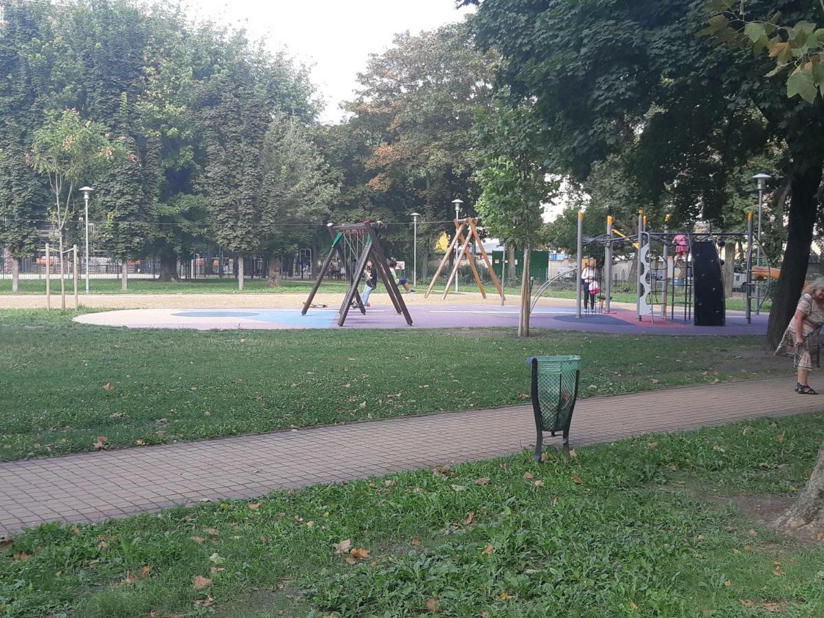 2 Bedroom Apartment Near Heroes Square Budapeşte Dış mekan fotoğraf