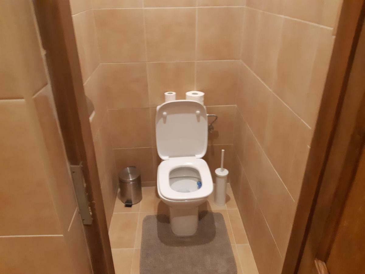 2 Bedroom Apartment Near Heroes Square Budapeşte Dış mekan fotoğraf